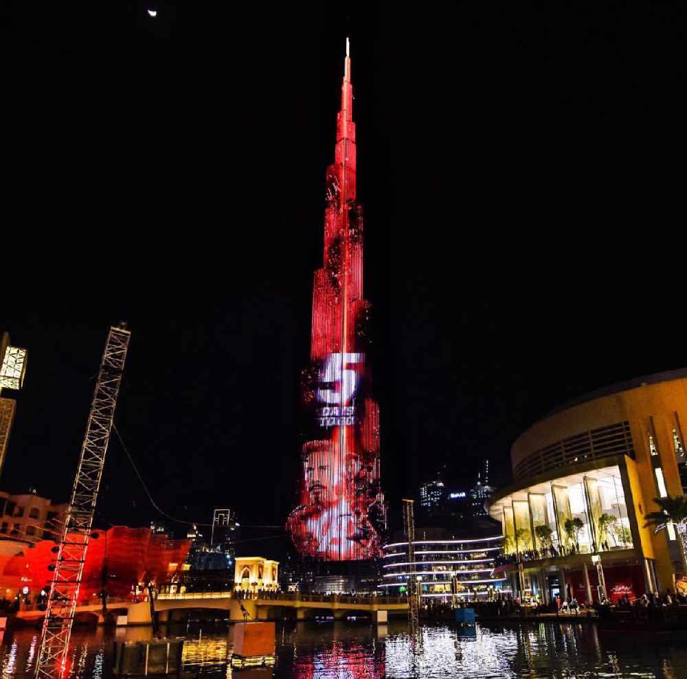 LOOK: BURJ KHALIFA LIT UP FOR AVENGERS: INFINITY WAR!